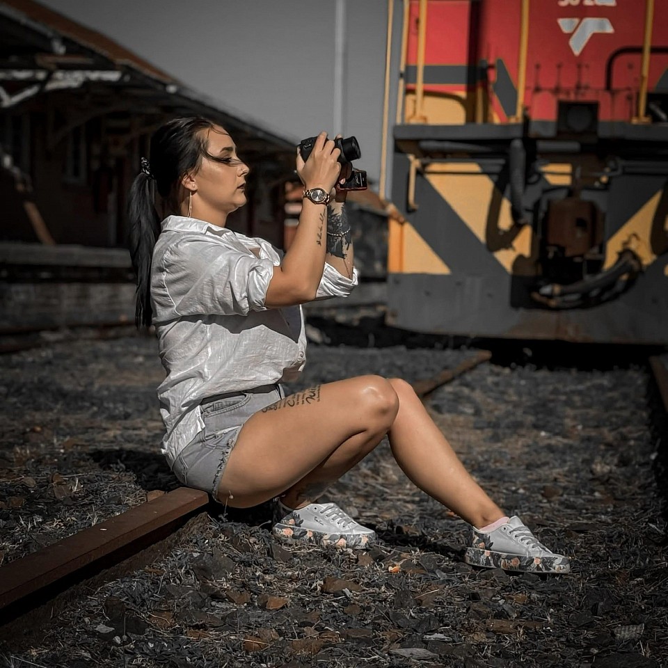 About Me I am the photographer behind ShaniM Co, dedicated to capturing authentic moments and transforming them into enduring images. For me, photography transcends mere picture-taking; it is about narrating stories through emotion, detail, and light. I aim to provide a relaxed yet professional experience for every client, allowing natural moments to emerge while directing each session with creativity and precision. Whether documenting personal milestones, events, or brand visuals, my emphasis remains on authenticity and excellence. I take great pride in delivering meticulously edited, high-quality photographs that embody each client’s unique narrative. From our initial consultation to the delivery of the final images, I am committed to transparent communication, dependability, and outstanding service. Through ShaniM Co, my mission is clear: to create meaningful images that you will treasure for years to come.